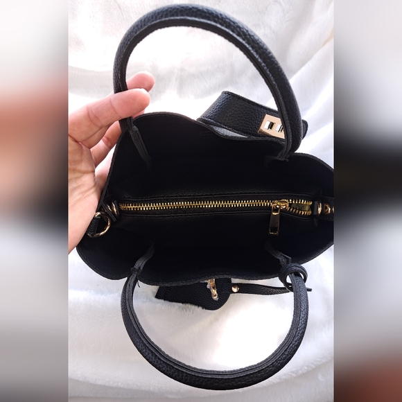 NWOT TRENDY Crossbody Satchel - Picture 4 of 9